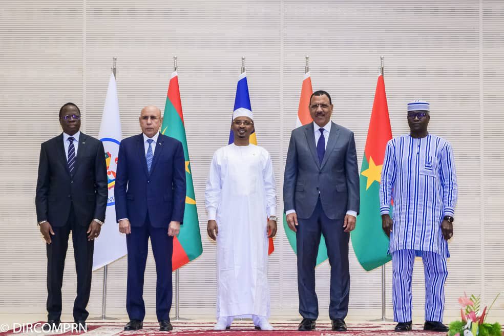 Eric Tiare tweet media