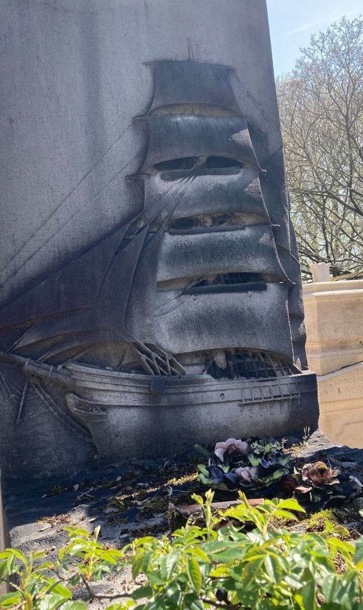 Un voyage dans le temps au Père Lachaise avec Les NécroRomantiques samedi 25, dimanche 26 et mardi 28 février à 14h00
RV à l'entrée du cimetière située rue des Rondeaux (métro Gambetta)
Tarif : 20,00 € (gratuit -12ans)
Réservation par SMS : 06 30 13 89 94