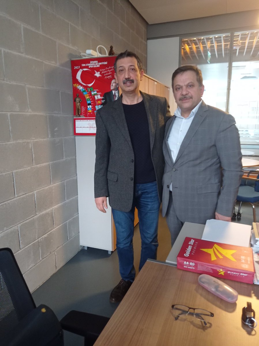 Kadim dostum Türk Mühendisler Birliği <a href="/TMB_istanbul/">TMBD İstanbul</a> Şube Başkanı Recai Alp, Piri Reis Üniversitesinde ziyaretime geldiler. Konumuz deprem ve Türk Mühendisler Birliğinin depremde ki yardım çalışmalarıydı.

Güzel hizmetleri ve nazik ziyaretleri için kendilerine teşekkür ederim.