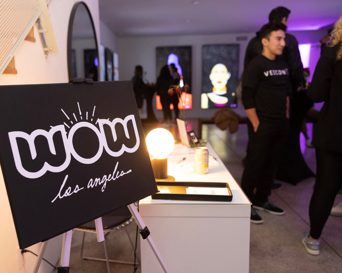 bigaxon's tweet photo. 3/ The whimsical theme of #WoWLA meetup 003 was “Anti-Valentine’s Day” but the evening was all about the @worldofwomennft fam and love 💜🖤 https://t.co/Ltsl7r1EgZ