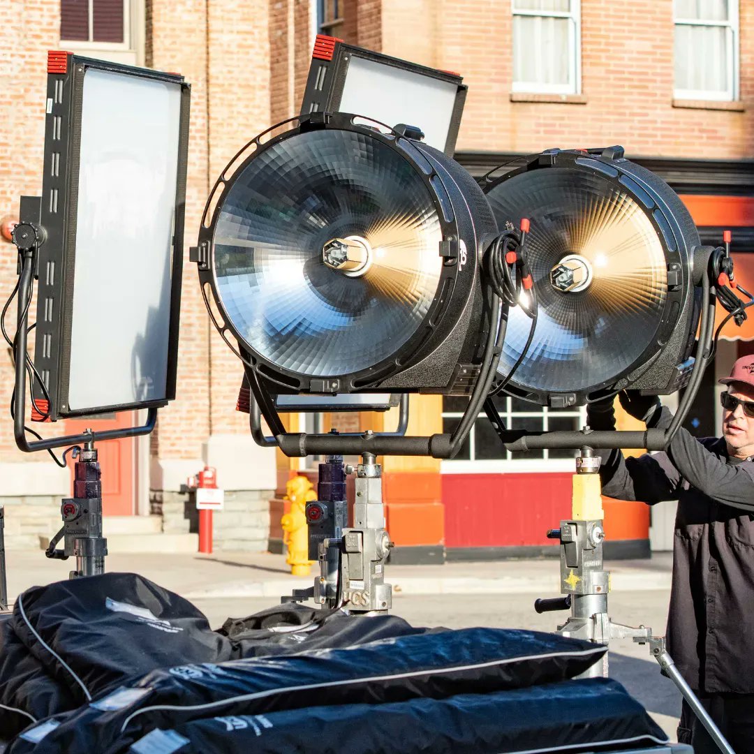 CineoLighting's tweet photo. Did you know with the #CineoStageLynx App you can network multiple Cineo #lights together easily and efficiently all from your mobile device or tablet! Check it out for yourself by downloading the #App today, available for #iOS and #Android. 📱
#LitByCineo #OnSet #LightingTool https://t.co/hY4KtA4I4D