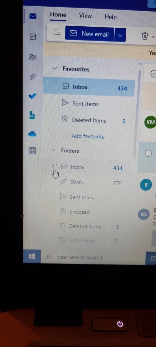 A weeks annual leave was made to sort out the 434 emails in the inbox 😬😃 #emails #inbox #ocd #readingthemall #letsgettozero