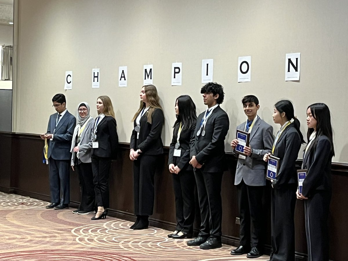 Kelly Nault-White tweet media