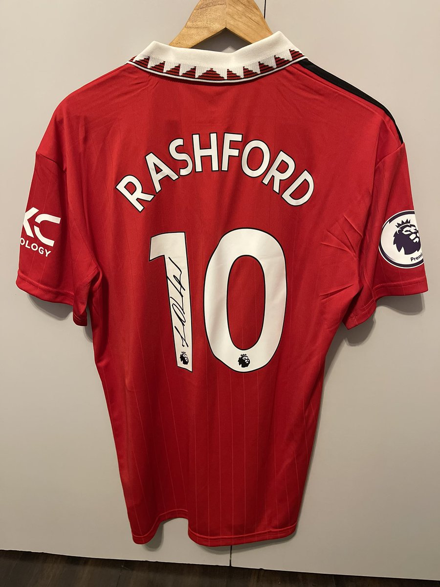 MUFCYaz's tweet photo. 🚨GIVEAWAY🚨

If Man United beat Newcastle in the carabao cup final on Sunday, I will be giving away a signed Rashford shirt to someone who:

1. Likes and retweets this tweet 
2. Follows @MUFCYaz 

That’s it! 

Good luck to all and GGMU! 👹❤️🏆 https://t.co/mJiCHw3Wcg