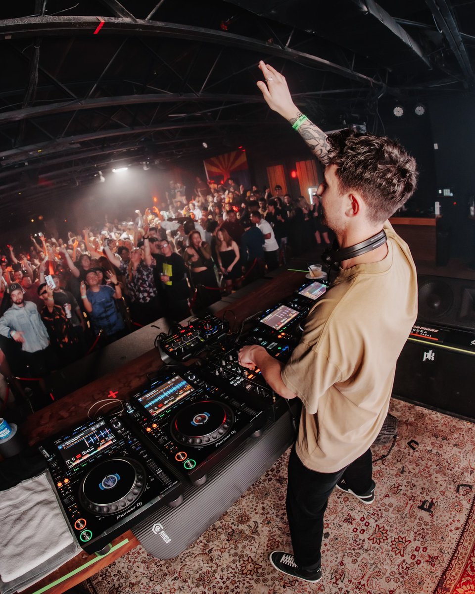 maxstylermusic's tweet photo. had an absolute A+ time in Tempe last night minus ordering McDonald’s at 4am like a complete psychopath 🥴 https://t.co/C3IJZ74A36
