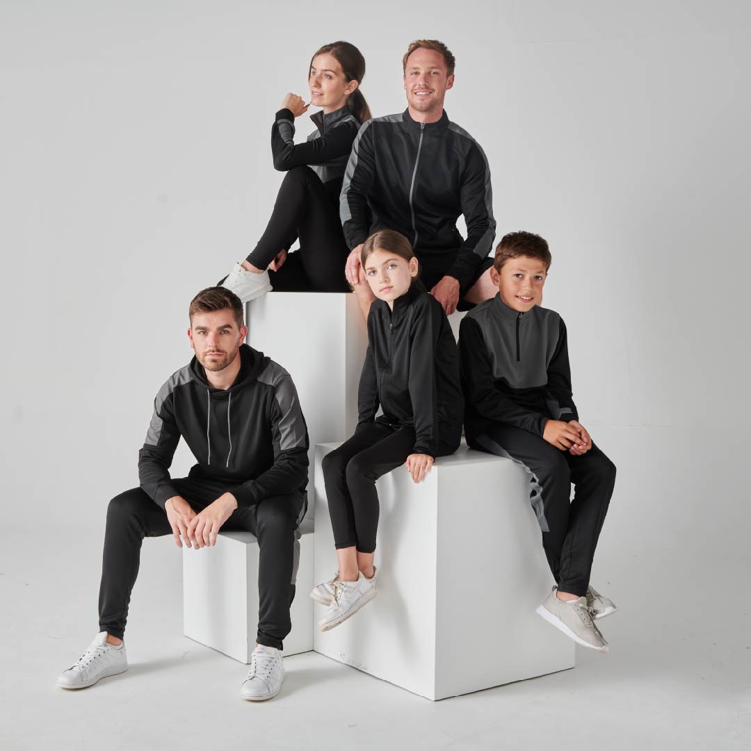 Teamwork never felt so good! We'll be back in Birmingham on Sunday for P&amp;P Live where we'll be showcasing the highly sought-after team wear, and more.  Head over to stand E20 and say hi!

#pandplive2023 #wholesaleclothing  #teamwear #sportswear #trackandfield #henburybrands