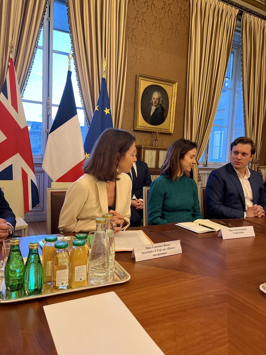 francobritish's tweet photo. Tonight our Young Leaders had the honour of meeting @LaurenceBoone, French Minister for Europe, at the French Ministry for Europe and Foreign Affairs to discuss policy ideas ahead of the France-UK Summit next month https://t.co/Yqy1WOlyV3