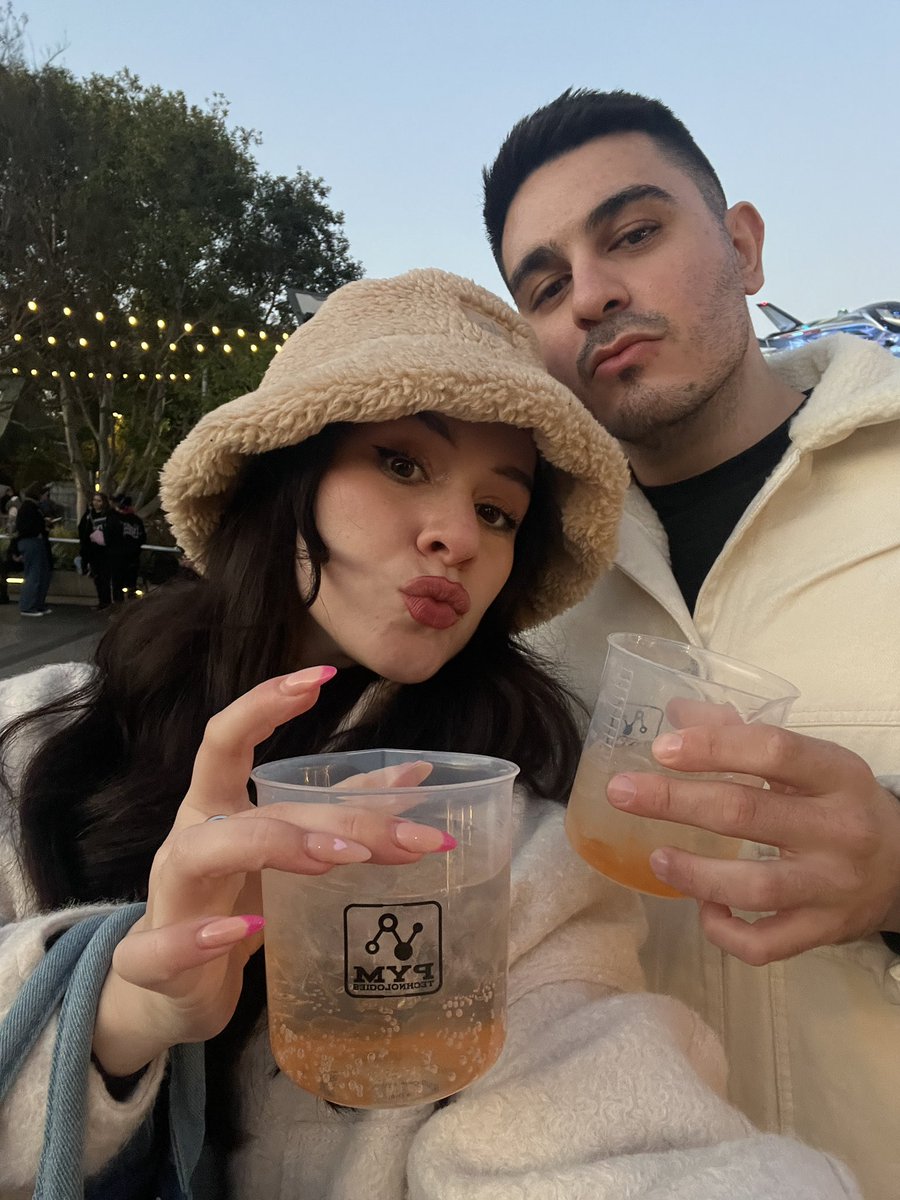 te amo cada día más 🤍