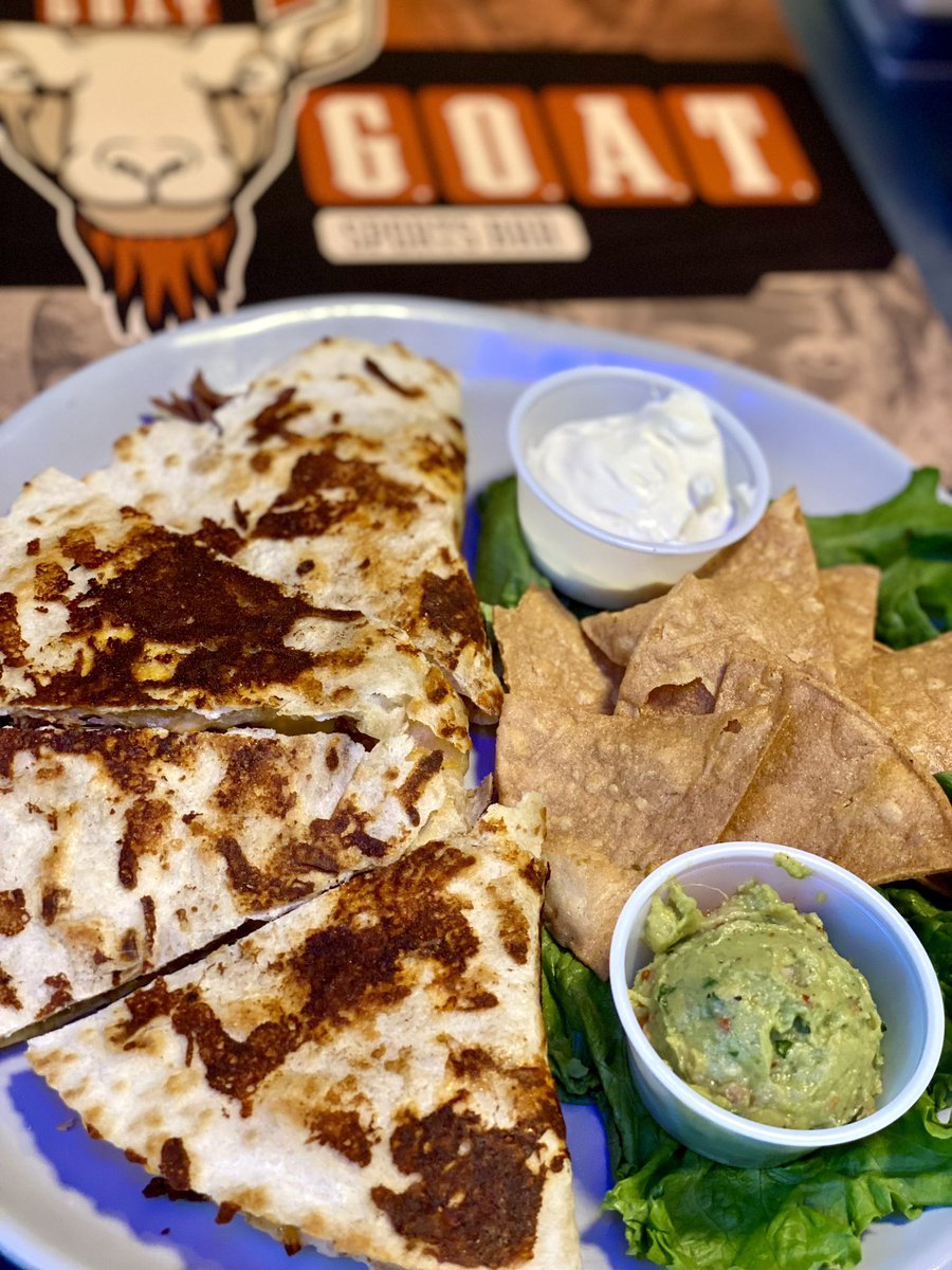 GOATsportsbarco's tweet photo. The ultimate cheesy quesadilla is waiting for you! Get your choice of shredded chicken, seasoned ground beef, or pulled pork carnitas. Served with guacamole, sour cream, and chips.
β’
β’
#greeley #greeleylocal #greeleyfoodie #localsportsbar #happyhour #colorado #restaurant https://t.co/HsAJH0DulM