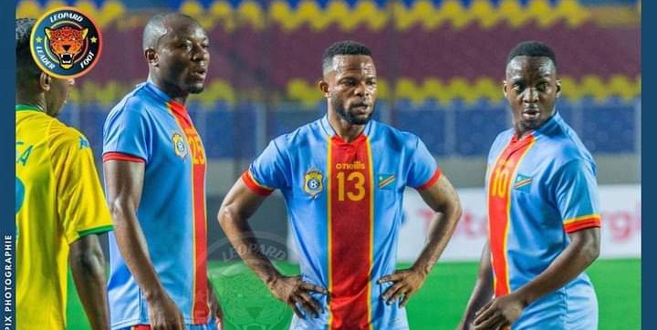 Les leopards ne vont plus recevoir la Mauritanie à domicile au Cameroun. La FECOFA a décidé d'annuler cette décision et a sanctionné son SG. Le nouveau lieu sera décidé après concertation avec le Ministre des sports et "la présidence".
#AXEmedia 🤦‍♂️