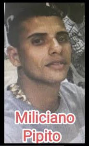 Esse é o miliciano Pipito antes era frente do antares agora está resolvendo as máquinas de jogo de azar do zinho. Pipito bandido matou o morador André e até hoje não apareceu o corpo @CL22201 @CNnewsinfo <a href="/DracoCrime/">DRACO CONTAR O CRIME DENUNCIE (21)979084200</a> <a href="/rubens20221/">informações RJ🏴</a> <a href="/RjMilicia/">Milícia RJ News</a> <a href="/Procurados/">Alan</a>