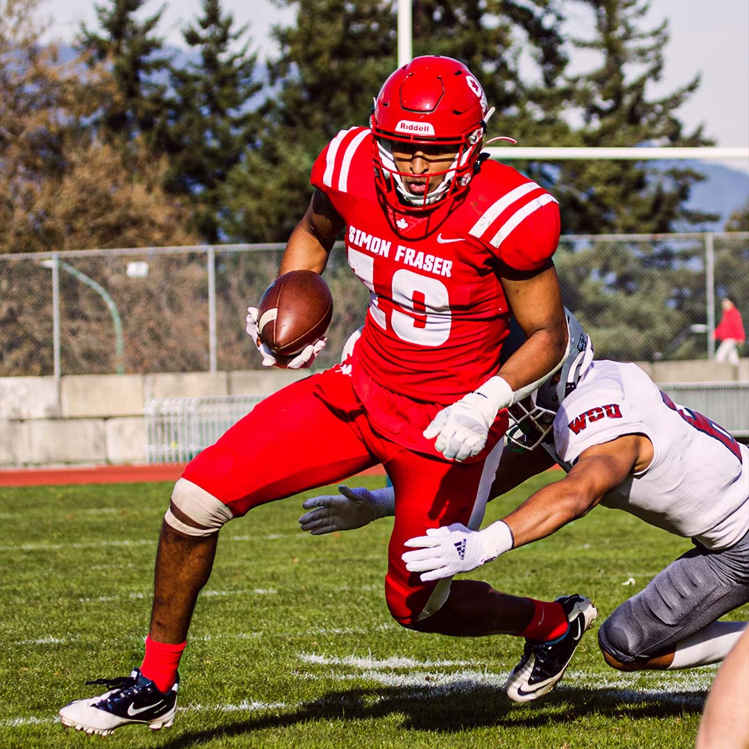 Already pulling off those red and white threads 🙌

📸 <a href="/SFUFootball/">SFU Football</a>