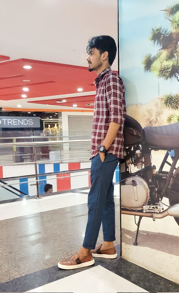 AlaminTapadar's tweet photo. Click Randam person ,😂
#alamin_tapadar #randam #photo #Twitter #Indian #pic #Karimganj #Assam #Trending https://t.co/pSjvgkU0ec