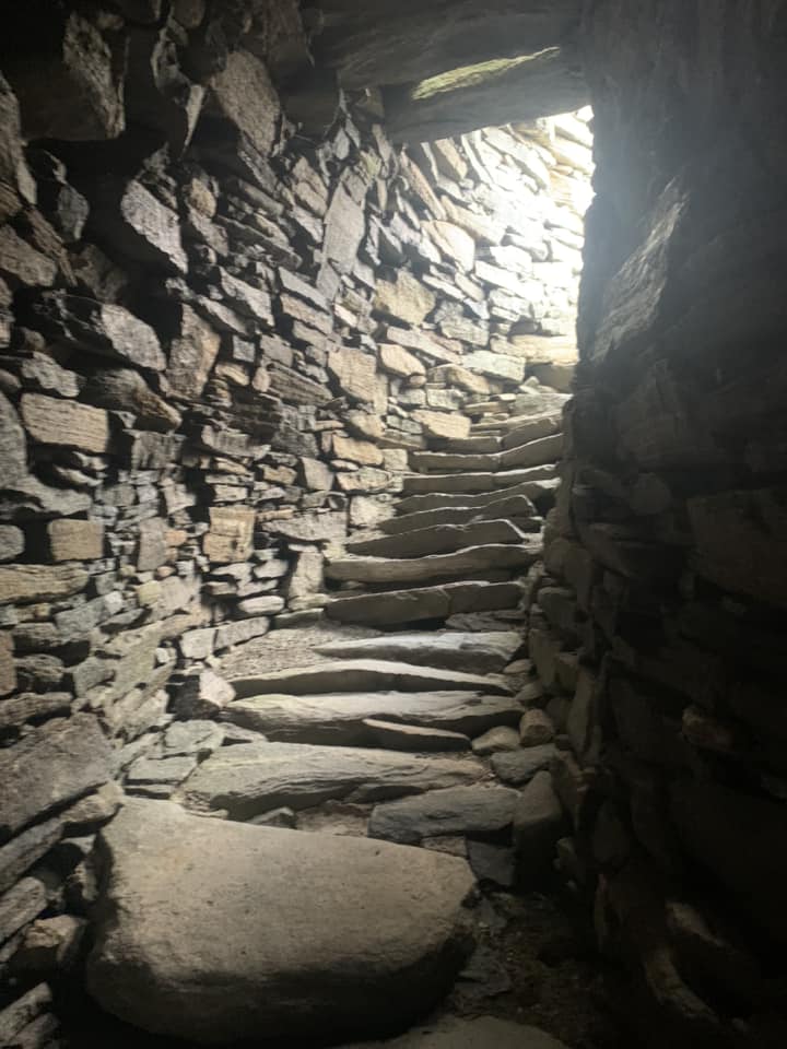 klondyker's tweet photo. Dun Carloway Broch. Best preserved I’ve seen. Built around 200 BC. Amazing.
#VisitHebrides https://t.co/C3QayIWXg9