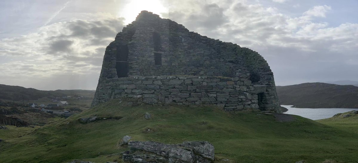 klondyker's tweet photo. Dun Carloway Broch. Best preserved I’ve seen. Built around 200 BC. Amazing.
#VisitHebrides https://t.co/C3QayIWXg9