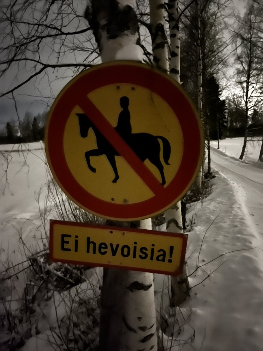 Tiedoitus! Tästä ei hevoisilla pidä menemän.
