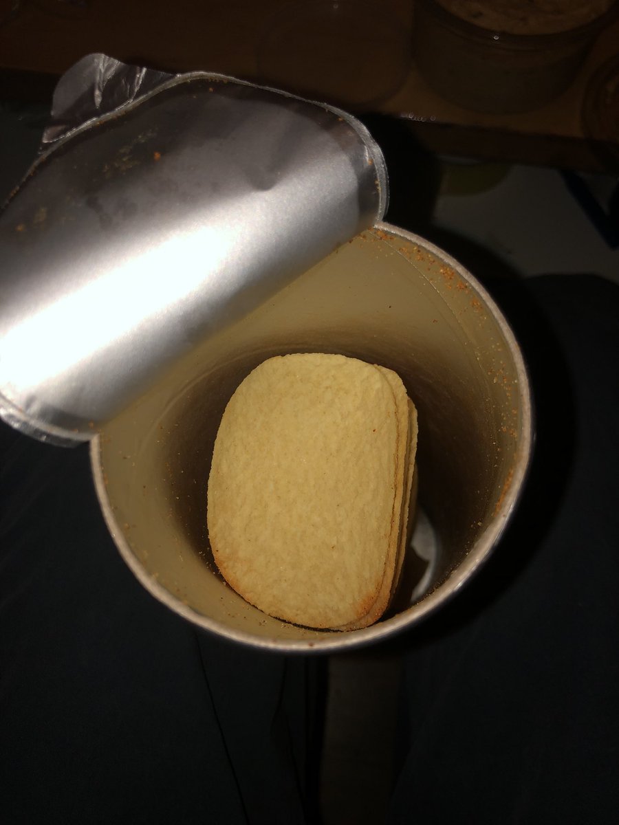 AmaliaNolan12's tweet photo. @Pringles_UK @pringleshelp_uk @Pringles Hey Pringles I’ve just opened my paprika tube and they looking very plain!! Major lack of seasoning!! Ps. Here is a comparison of mine vs my friends. Excited to see how you respond to this (I would love some for compensation) xx thanks https://t.co/5KGB4jGZft