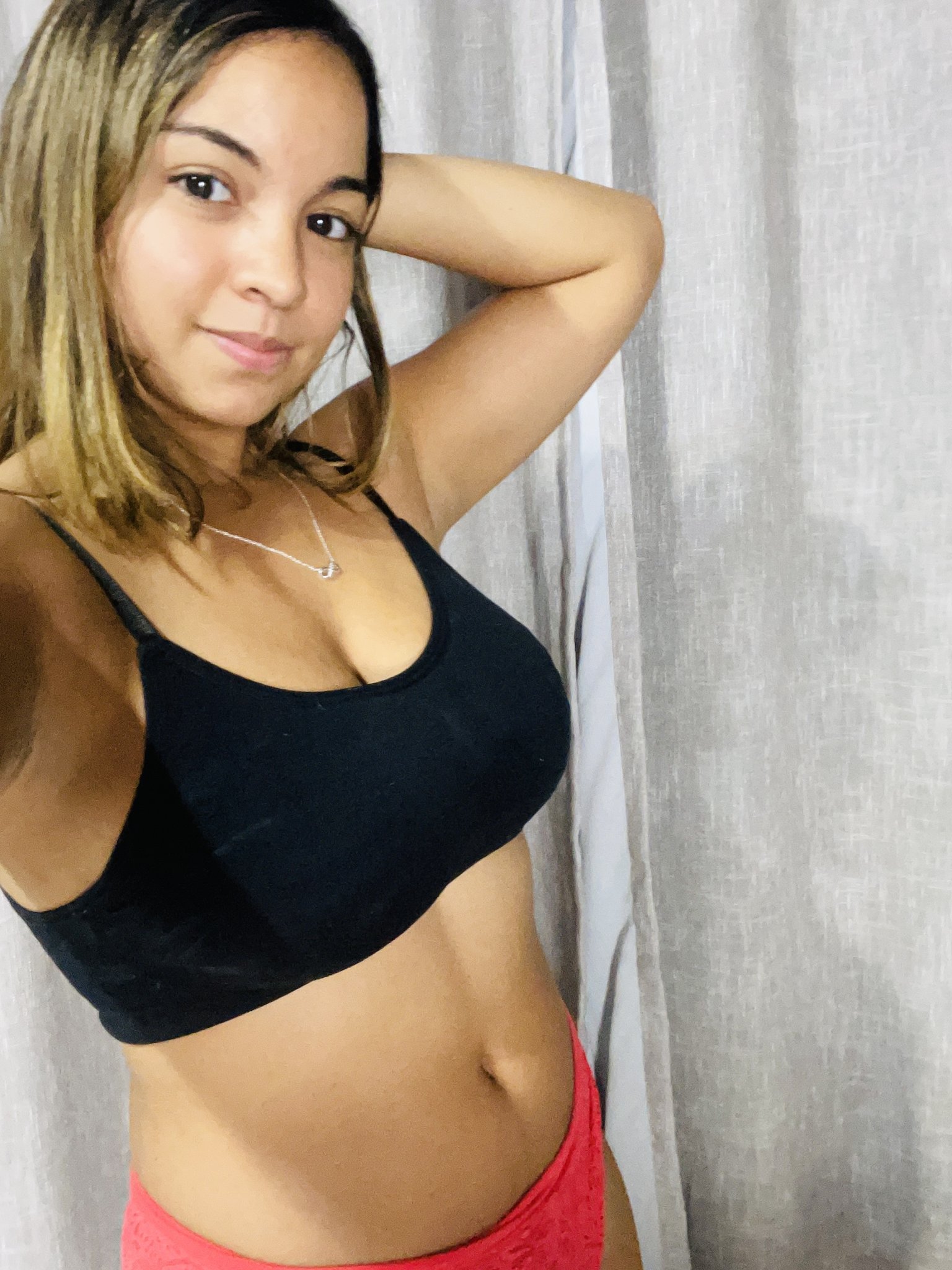 Ya estoy conectada? en mi live
https://t.co/VfcYDybZfH
Si te conectas ahora te envío un súper regalo