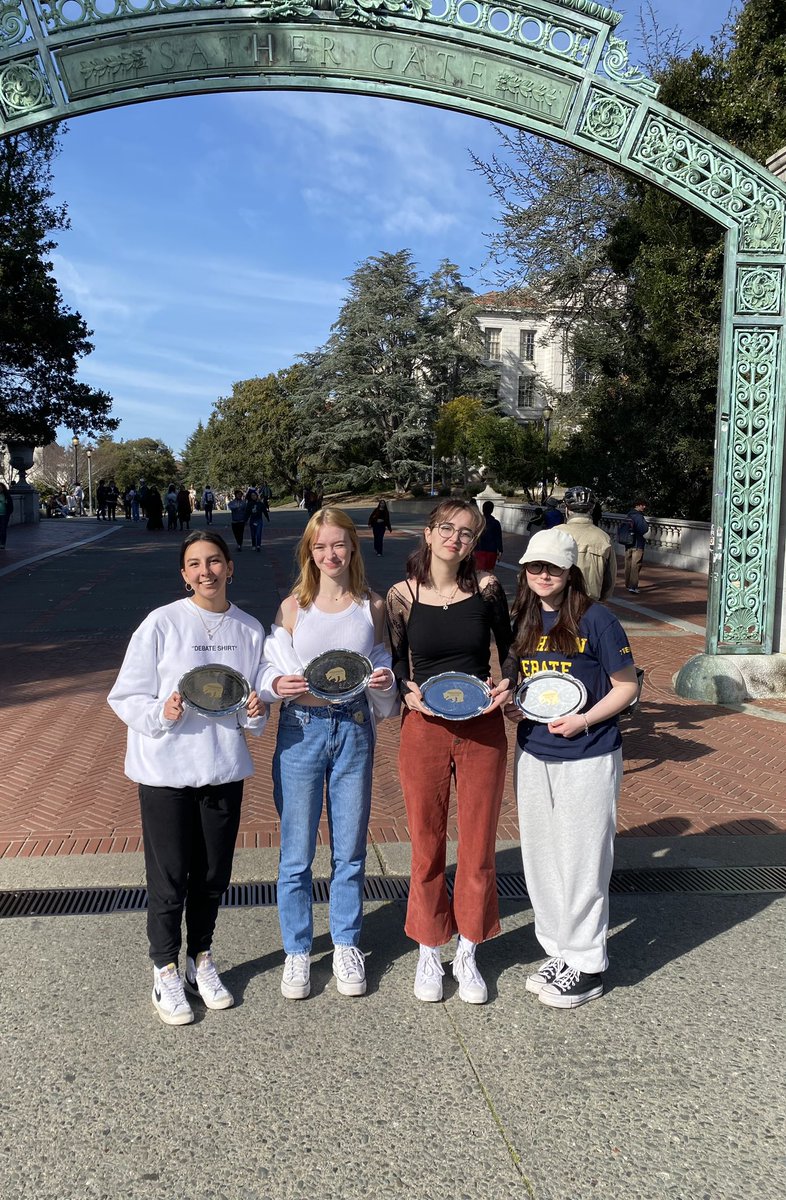 WCHSDebate's tweet photo. After 5 long days of debate the Cal Round Robin and Berkeley Tournament are over!

DK finished in the round of 16

HS finished in the round of 32

All the sophomores won at least two debates at their first in-person national tournament. 

Lots of debates, friends, and good food! https://t.co/kHxtxncVEM