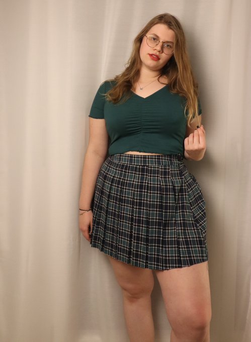 Chillen am Samstag.. https://t.co/Xya72xixv2<a href="/tag/curvy"class="tags"><span>#curvy</span></a>