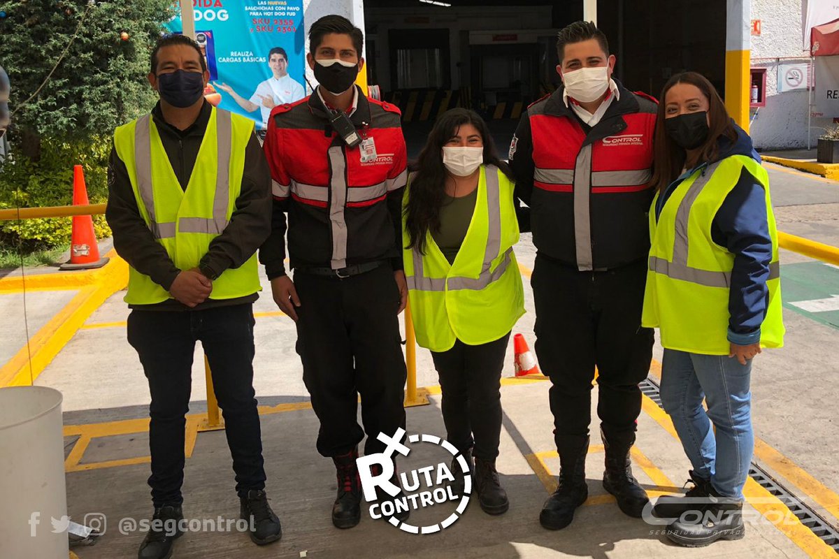 segcontrol's tweet photo. Iniciamos la semana #ConTodo y con la #RutaControl, visitando a nuestros guardias de seguridad en distintos servicios de la CDMX, Toluca y Saltillo para seguir brindando información importante sobre la app Contodo Control y nuestra Cultura Organizacional.
#YoSoyControl https://t.co/eED7R0DjfS