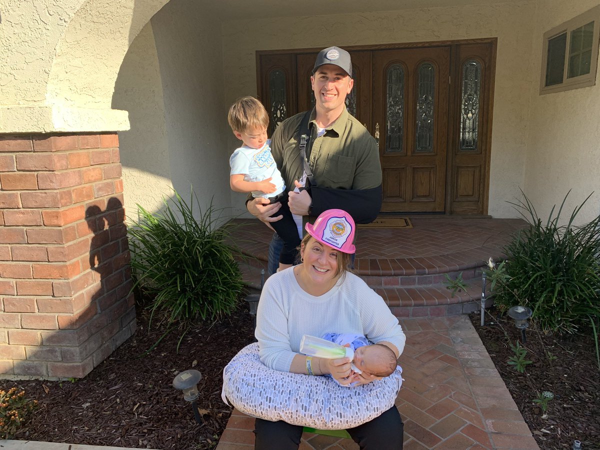 OCFireAuthority's tweet photo. North Tustin - What a wonderful day as OCFA firefighters welcomed home Rafi who was born at 28 weeks and has spent almost 10 weeks at CHOC’s NICU in Orange. Rafi was greeted by family, friends, &amp; OCFA FFs. Rafi received fabulous care at CHOC and now is home &amp; very healthy. https://t.co/x8Ppb0YzUu
