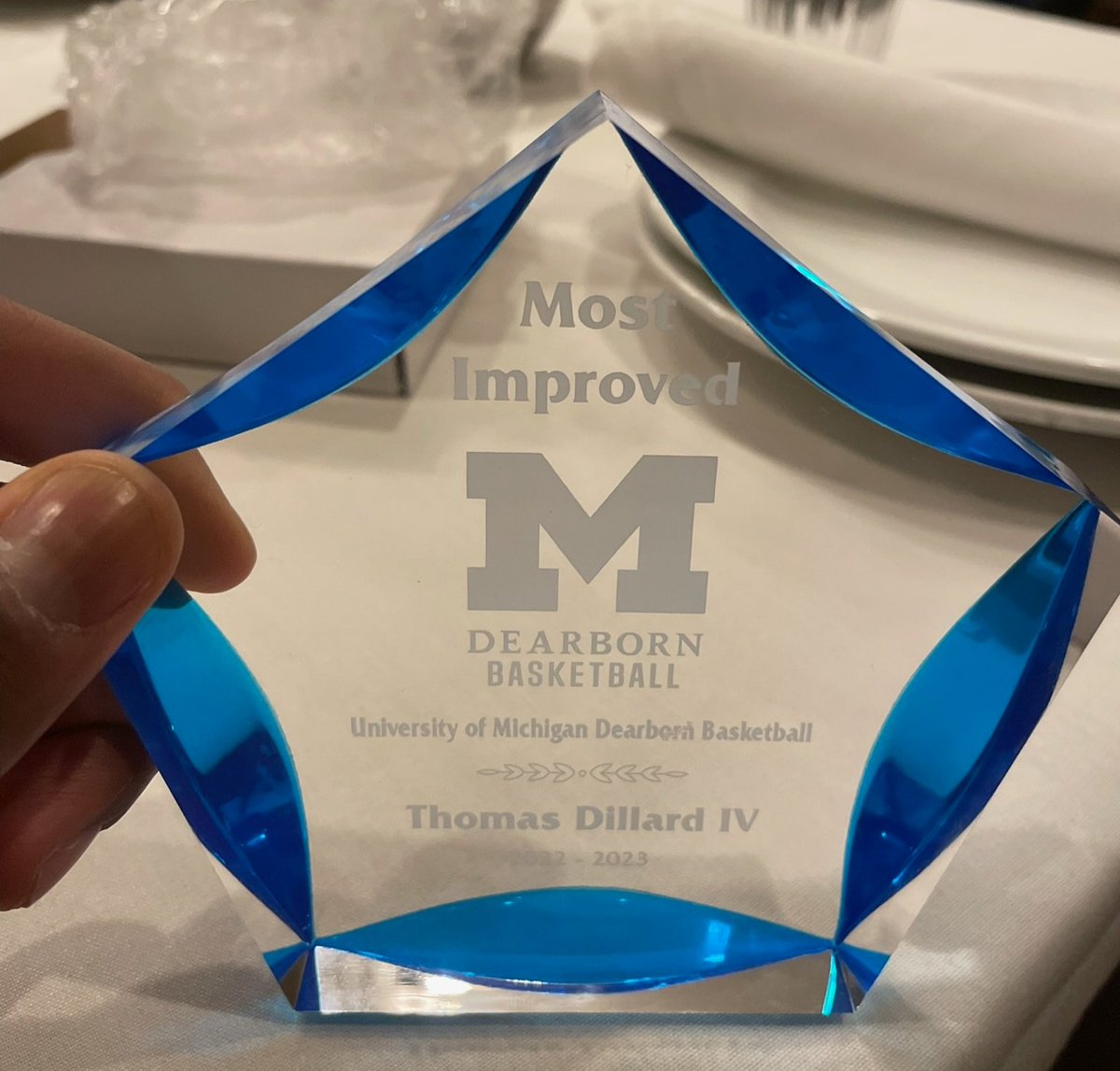 KzooCoach's tweet image. Well deserved... #WeComing! 
💪🏾-🏀 🙌🏾🙏🏾
#STUDENTathlete #SophSznLoading
#NoDaysOff #WeComing