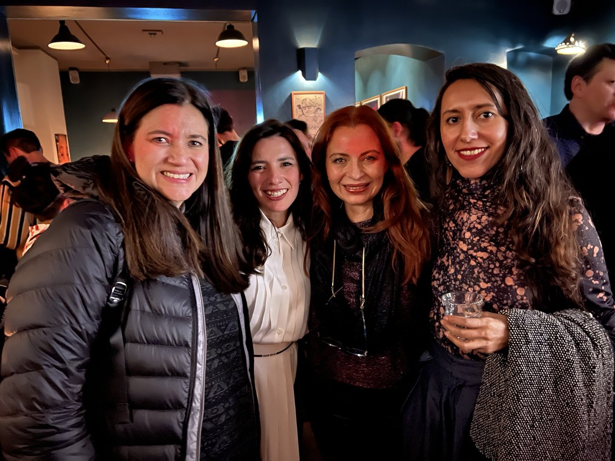 marugarzon's tweet photo. Qué emocionante ver a México representado en la competencia oficial de la @berlinale con #Tótem una película tan íntima, emotiva y cuidadosamente articulada. Muchas felicidades @lilaavilescine Tatiana Graullera y Louise R.👏🏻👏🏻👏🏻 https://t.co/ohrscdKWjb