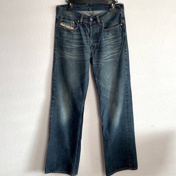 Leticia71's tweet photo. So good I had to share! Check out all the items I'm loving on @Poshmarkapp #poshmark #fashion #style #shopmycloset #diesel: https://t.co/kHuSZIhrA4 https://t.co/iwECdusVA6