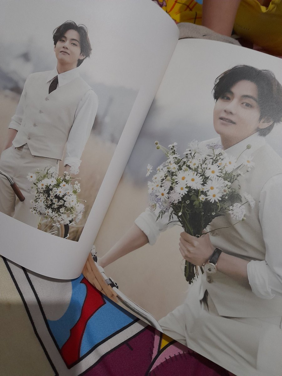 Maaam nakauwi ang asawa ko! Haha apaka pogi ni V 😍 Thank you so much po <a href="/HouseofSeoul_/">House of Seoul ♡</a> 💜