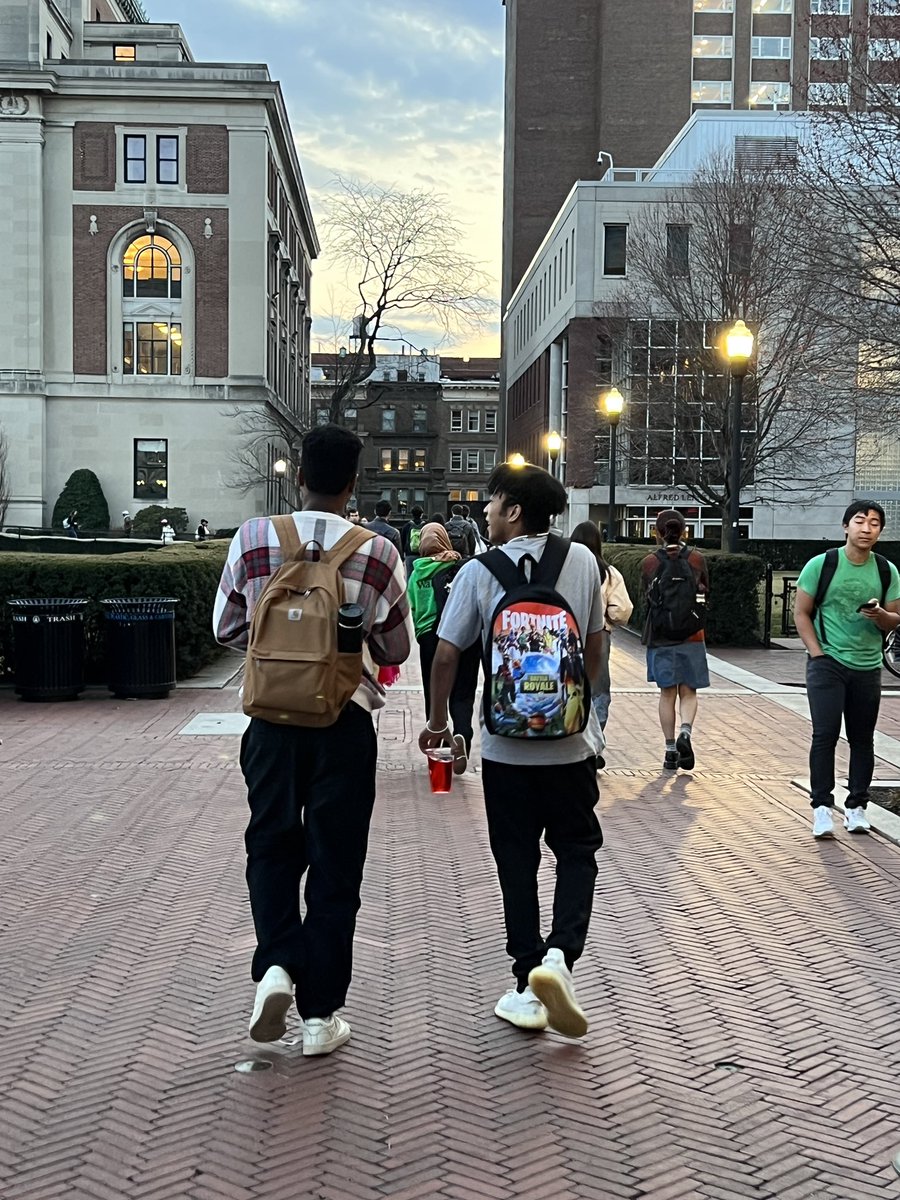 Tehaazz's tweet photo. Shout out the dude wearing a Fortnite backpack on campus today 🔥 #DripDifferent https://t.co/8DyS3dO1Ie