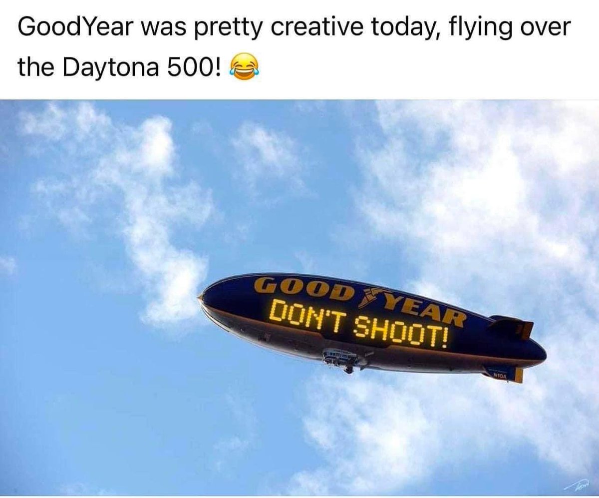 space_jim1's tweet photo. The #GoodYear #Blimp flying over the #Datona500! https://t.co/6HFrh8D6WE