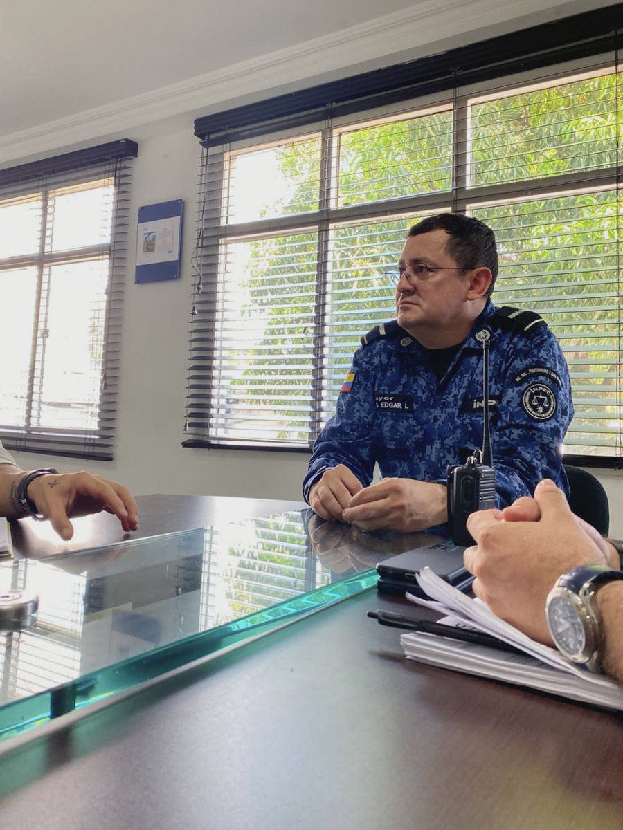 soyluisavilabga's tweet image. Estuve reunido con el mayor Edgar Iván Perez, siendo la persona responsable de la Cárcel Modelo, manifestando ideas y proyectos a implementar enfocados en: Emprendimientos, Deporte y Salud para las personas privadas de la libertad🙌🗣️ 

#porunacomunidad #proyectosdevida