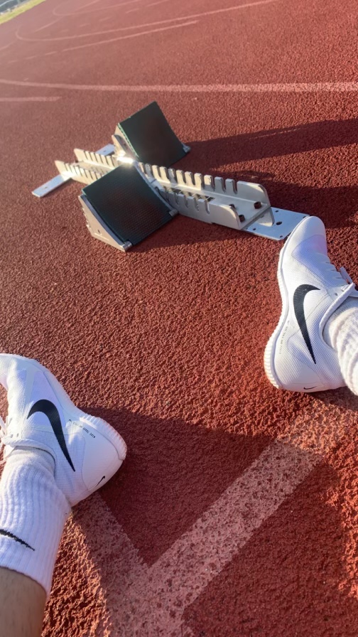 RobbieP_2024's tweet photo. Tri Sport Athlete… Why I succeed? I succeed because I am willing to do the things you are not. I will fight against the odds. I will sacrifice. I am not shackled by fear. Insecurity or doubt... I will never stop getting better 🏈⚽️🏃‍♂️ https://t.co/DDezMApAMJ