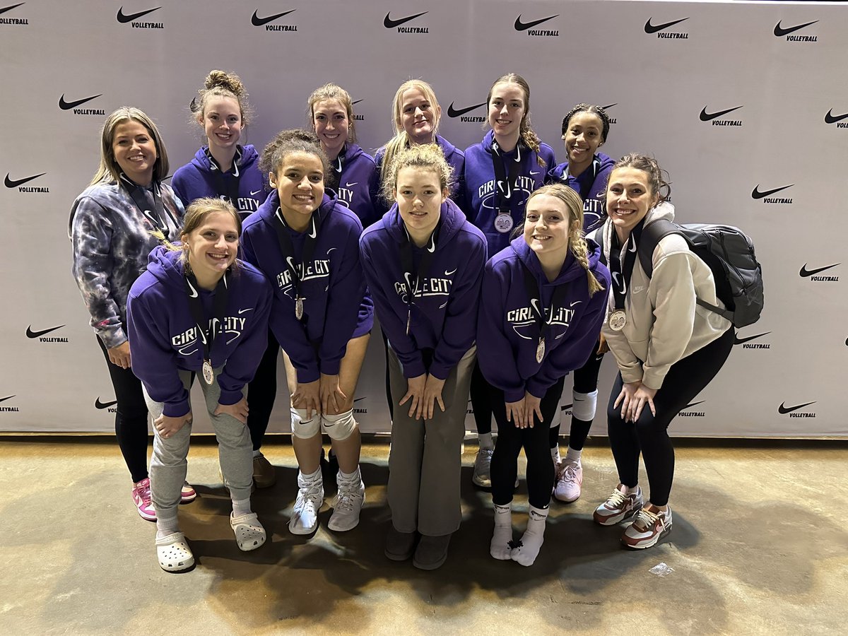 My team went 6-2 this weekend at President’s Day Classic earning 3rd place in 15 open! 🥉Ready to compete again next weekend at Hoosier Regionals! <a href="/CCVBCrecruit/">Circle City Volleyball Recruiting</a> <a href="/circlecityvbc/">Circle City VBC</a>