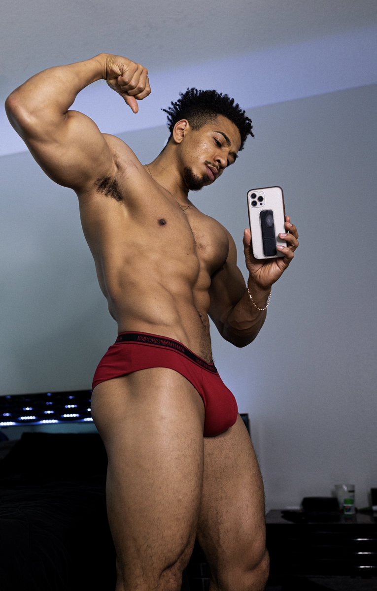 TheShawnRaymond on Twitter: "You coming over? 👀"