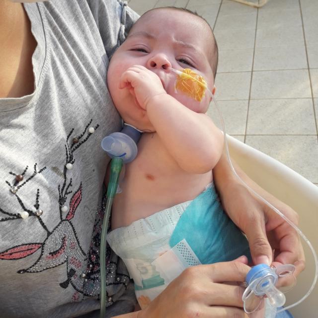 AnyColazo's tweet photo. Gente linda , el es Benjamin hace 9 meses, nacio prematuro,  esta internado aun, necesita para irse de alta  una cuna y ropita, si alguien tiene que ya no use me escribe? muchas gracias https://t.co/B107iqkfzm