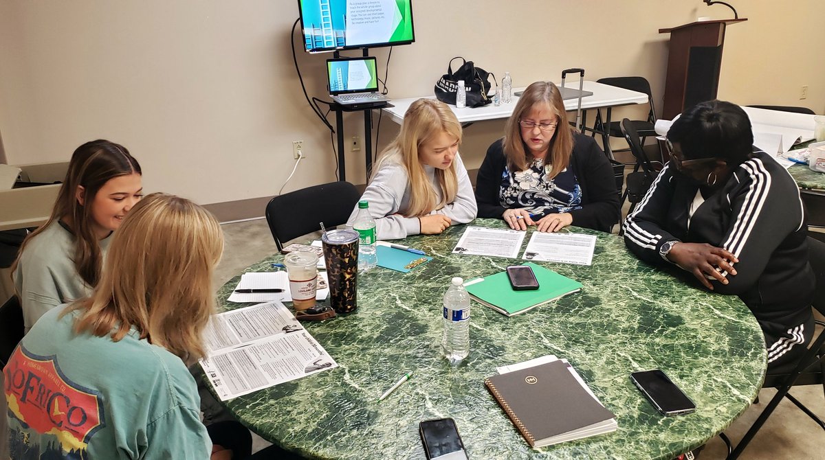 4greenedconsult's tweet photo. A morning of training with Director Kline and her staff of Union Day School, Union United Methodist Church in Irmo, SC!
#ChildGrowthAndDevelopment
#DevelopmentalMilestones
#4GreenTrainingsForEarlyLearningEducators @SCFirstSteps https://t.co/0B77c22i1a