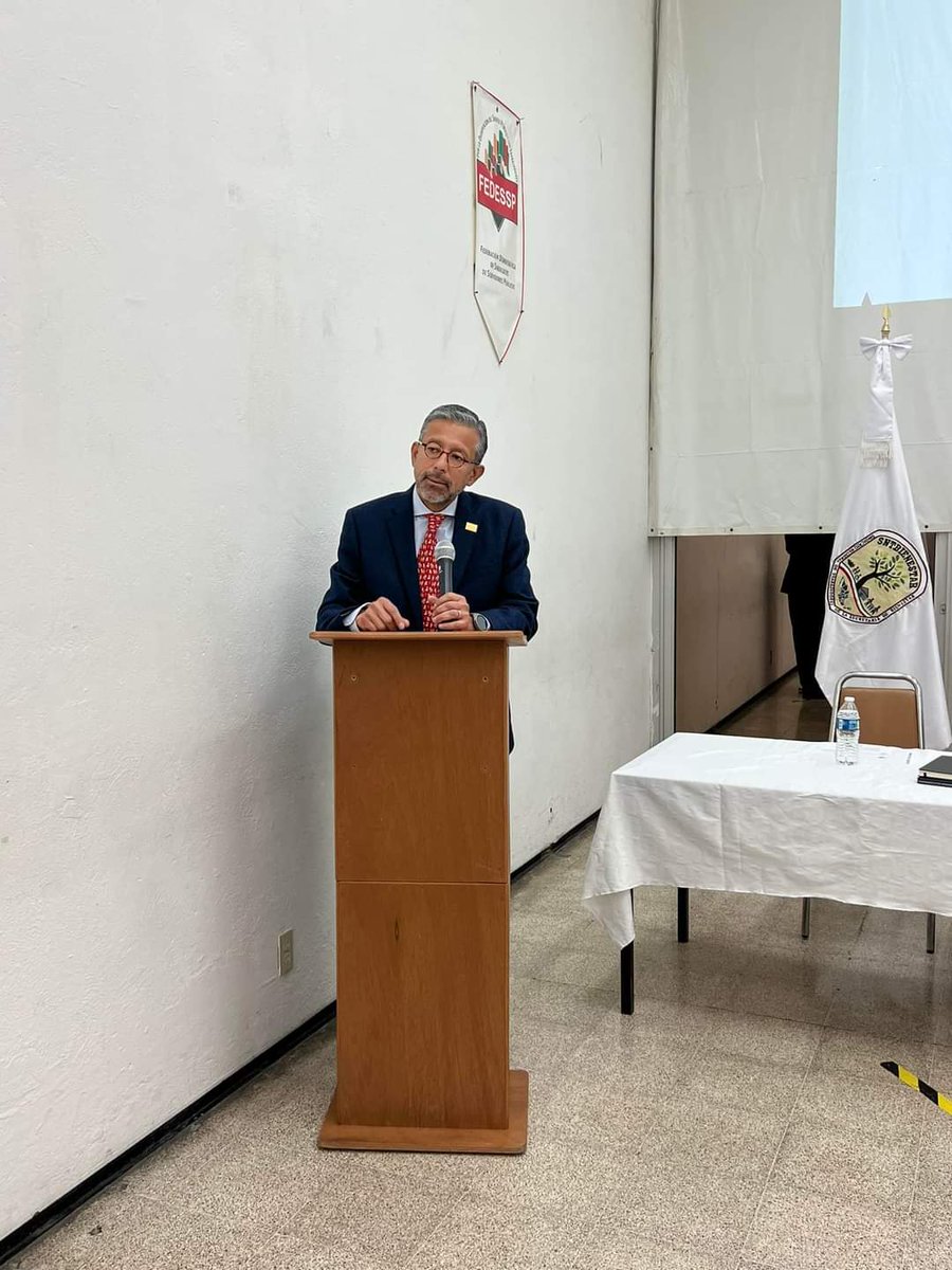 Sinadetta's tweet photo. Entrega Formal de toma de Nota por la Presidencia de Fedessp Nacional.
Sindicatos Federados: @Sinadetta, #Sindet Sedatu Sutd Semarnat y #SNITSE.
#SomosFedessp
@le_fuentesr
@Anel_Leal
@rossySINADETTA
@Maribelmendezd3
@edgchavira https://t.co/rP0dMUuQ5M