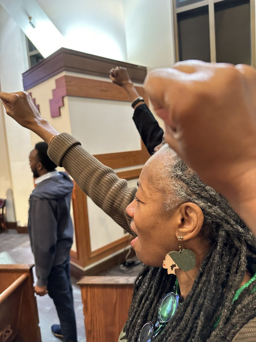 WilGafney's tweet photo. If you black you know what we singing and what verse. You also know who went to HU. @proctorconf #ProctorConference https://t.co/LTvPMIdPSf