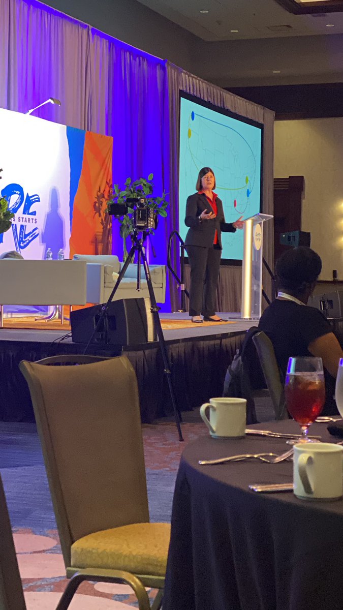 tra_hall's tweet photo. @drvickip speaking to open the @RYHTexas Leadership Symposium #txed #whywisd topic: Uncommon Leadership https://t.co/CxwelanX6J