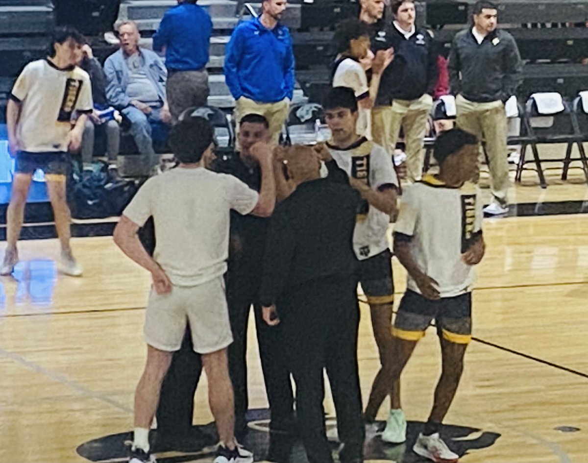 BiggDogg5639's tweet photo. @MorinTiki ..It’s Game Time! My Nephew # 20 Tiki Morin 
Let’s Do This Mijo! 
6A Reg IV Bi-District Championship Game🏆
STONY POINT 🐅 Vs. Anderson Trojans 🛡️
GO TIGERS! 👊🏼🐯🏀
#somethingtoprove #STPTigers https://t.co/7nD2HaiHtC
