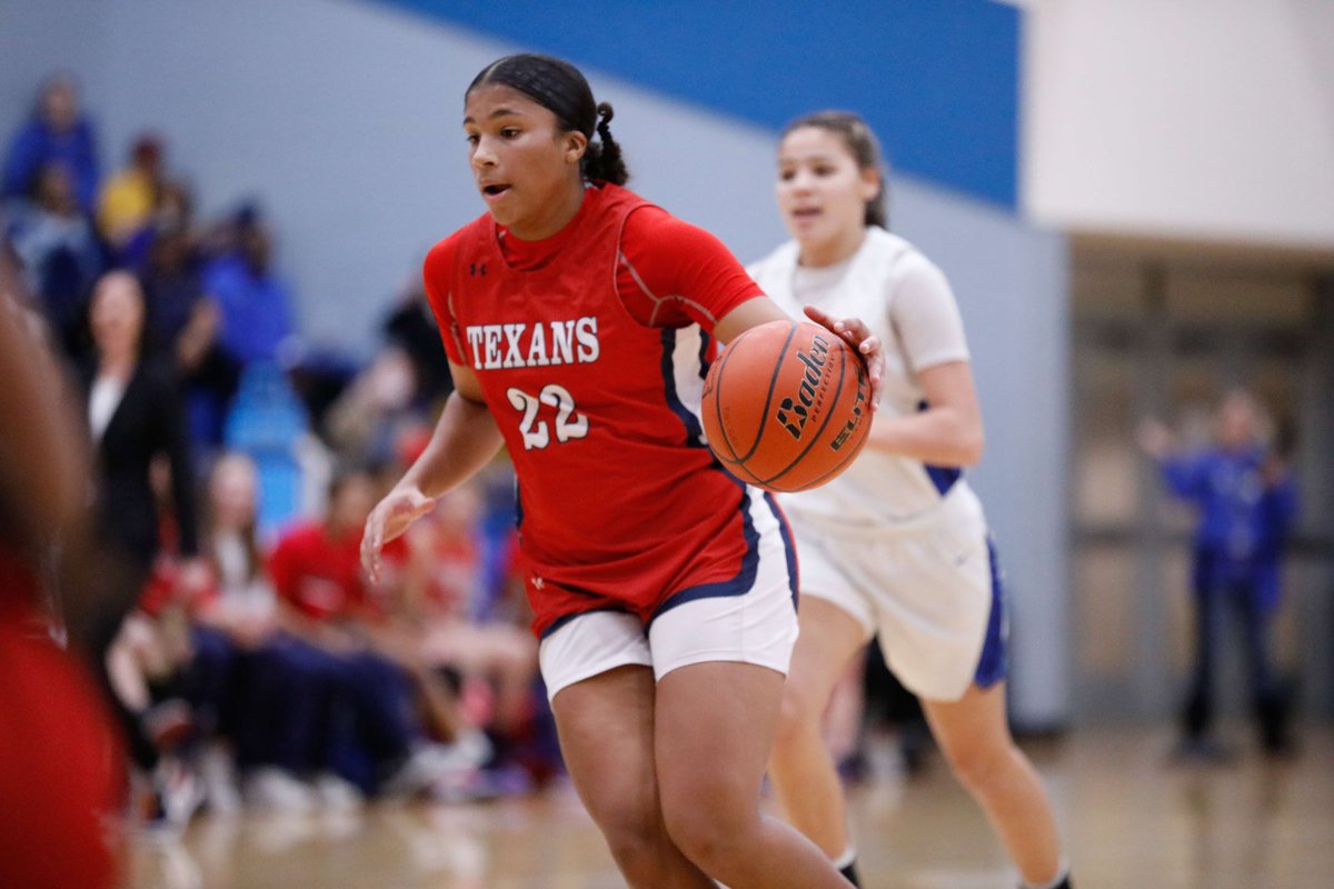 PCnowisthetime's tweet photo. Up next for @iceshakerbottle PC AOW is @sydpxz of @ladytexanbball!🤠

Averaging 12 pts &amp; 4 reb through the Lady Texans' first two playoff wins in 13 years, Syd nailed several CLUTCH 3's &amp; went upstairs to grab the last board to ice the win against Argyle!💪

#PCAOW #PCtrained https://t.co/WQk8rH0g5w