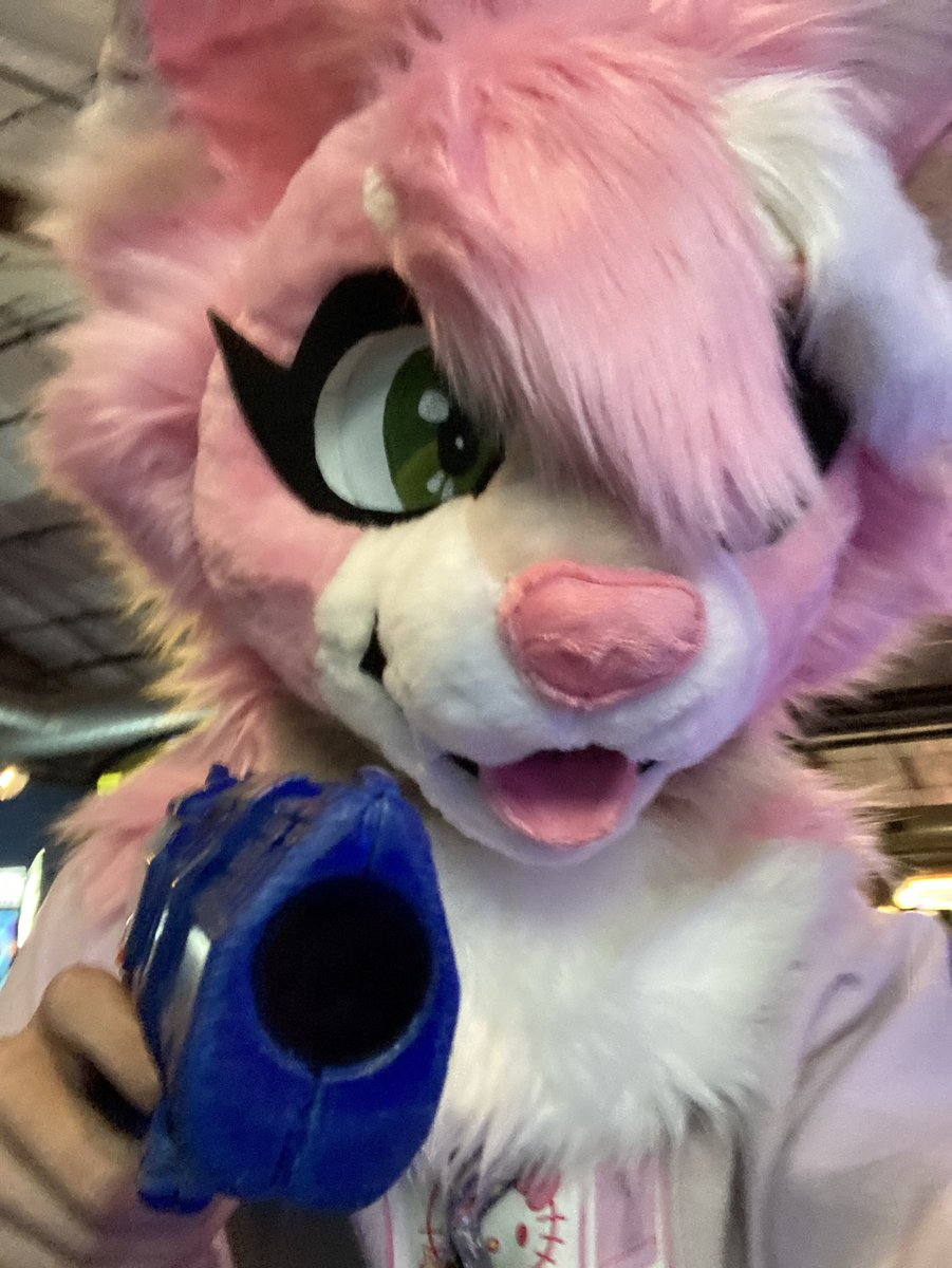 MilkyFops's tweet photo. Had a lot of fun in Neapolitan at #PFM and #Cidercade!! https://t.co/gCRkYLOmSj