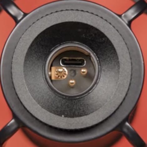 podcastmeister's tweet image. What?!? @rodemics #NT1 5th Gen has now not only the well-known flat response, large diaphragm condenser capsule with 4dbA self-noise, but also a USB-C port? IN THE XLR-port?!? With #32bitfloat recording?!? And how does this new #RØDEConnect UI look like???Merged with #Unify?!? 👀