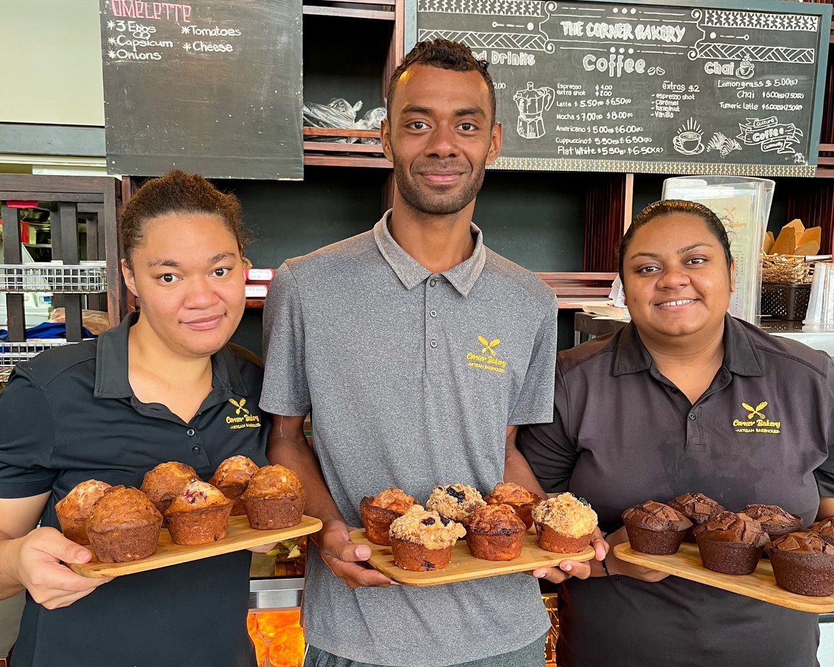 FMFFoods's tweet photo. Behind every delicious muffin is a team of bakers with a passion for perfection. We celebrate their craft and indulge in the sweetest art form there is. Thank you to the team at The Corner Bakery for showing us how to make their delicious muffins with our FMF bakers flour! https://t.co/68QOw9D4px