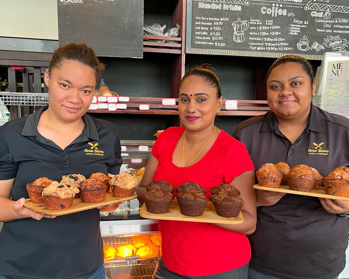 FMFFoods's tweet photo. Behind every delicious muffin is a team of bakers with a passion for perfection. We celebrate their craft and indulge in the sweetest art form there is. Thank you to the team at The Corner Bakery for showing us how to make their delicious muffins with our FMF bakers flour! https://t.co/68QOw9D4px