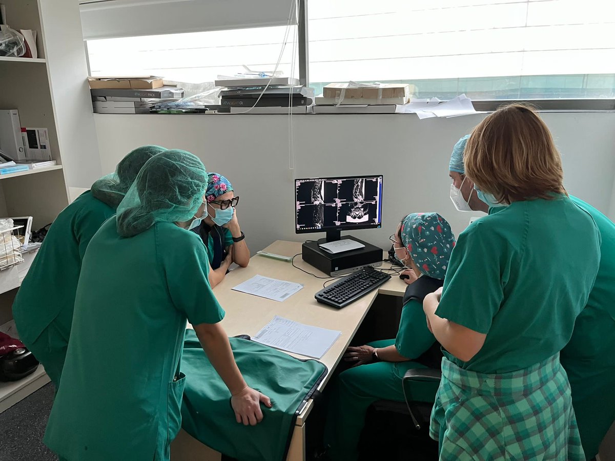 pios_institute's tweet photo. Tarde de prácticas en @HospitalPdH de la mano de la @Dra_SMartinez . Gracias a los alumnos por la asistencia y a @CARDIVAGROUP por su colaboración #resadisc #flextrode #sidekick #gasser #pios #paintraining https://t.co/b2FD2l494y