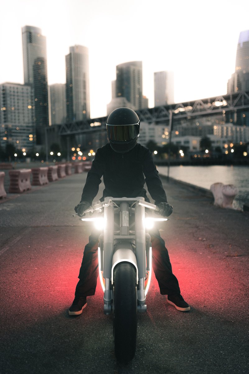 ZeroMC's tweet photo. Can’t talk favorite customs without highlighting the XP Zero designed by @hugoeccles of @untitledm.

The XP is currently on display in Los Angeles! Check out the Electric Revolutionaries Exhibit at the @Petersen_Museum, closing on Feb 26.

📸: photos by Jose Barcena #CustomZero https://t.co/bYHR5PPzNu