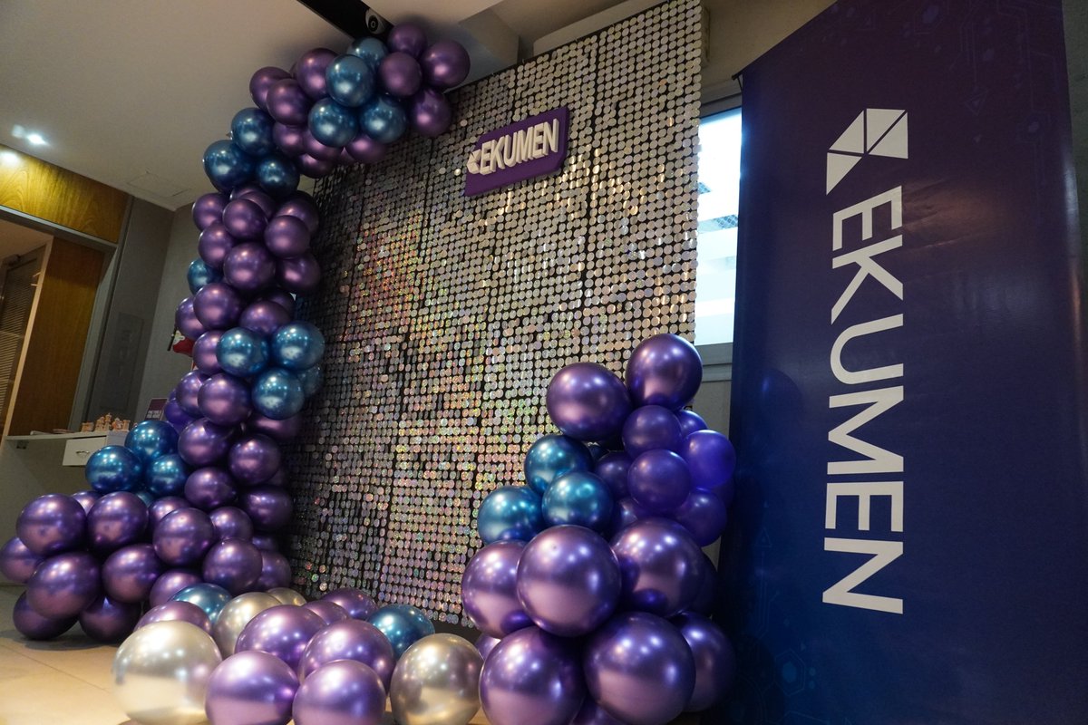 ekumenlabs's tweet photo. Happy #Carnival from #Ekumen! 🎭🥳
In countries like #Colombia 🇨🇴 , #Ecuador 🇪🇨, #Paraguay 🇵🇾 and #Argentina 🇦🇷, carnival is celebrated with traditional dances and music, as well as games and competitions.
How are you celebrating this year?
#Carnival2023 #team #latinamerica https://t.co/NJb1pQLozZ